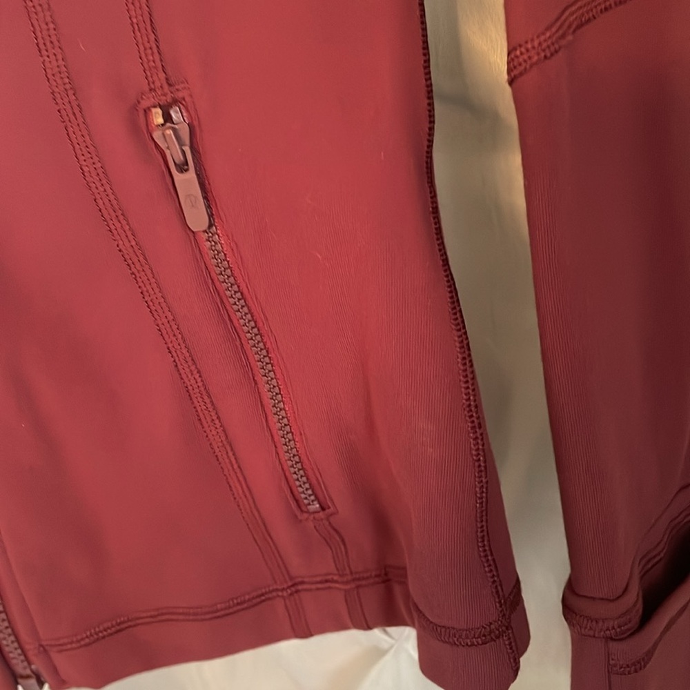 Lululemon Define Jacket
Red Merlot Size 6 - Picture 6 of 12